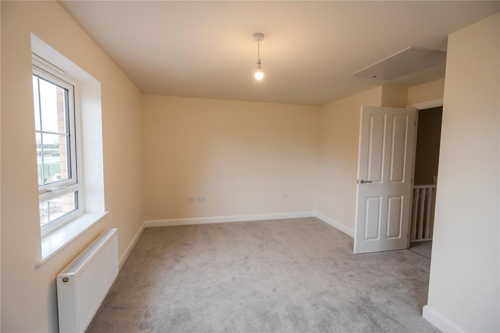 Bedroom 1 (2)