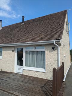 2 bedroom semi-detached bungalow to rent, Duver Road, Seaview