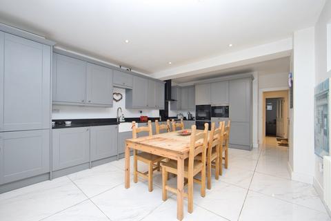 4 bedroom semi-detached house for sale, Sea Street, St. Margarets-at-Cliffe, Dover, Kent, CT15