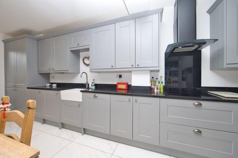 4 bedroom semi-detached house for sale, Sea Street, St. Margarets-at-Cliffe, Dover, Kent, CT15