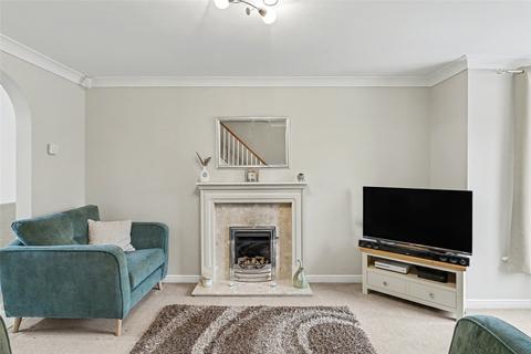 4 bedroom detached house for sale, Highcliffe Court, Shelf, HX3