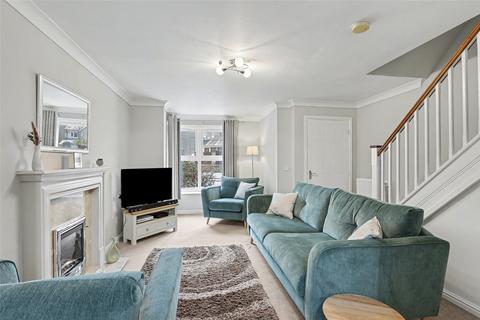 4 bedroom detached house for sale, Highcliffe Court, Shelf, HX3