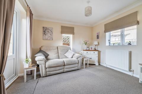 2 bedroom detached bungalow for sale, High Street, Selsey, PO20