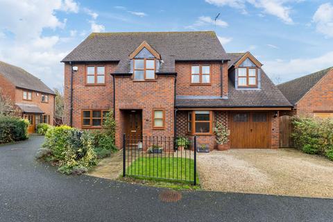 4 bedroom detached house for sale, Bromley Court, Welland Road, Upton-upon-severn, Worcestershire, WR8