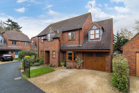 4 bedroom detached house for sale, Bromley Court, Welland Road, Upton-upon-severn, Worcestershire, WR8