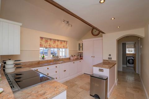 undefined, Baughton, Worcestershire, WR8
