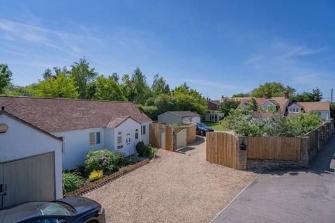 undefined, Baughton, Worcestershire, WR8