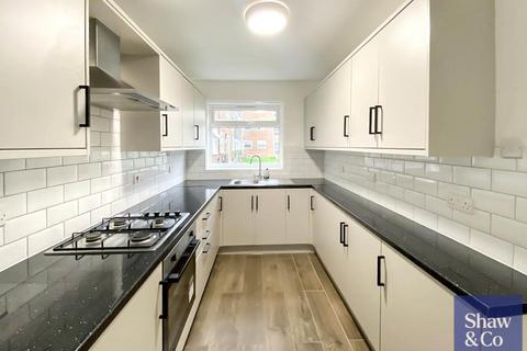 2 bedroom flat for sale, Memorial Close, Hounslow TW5