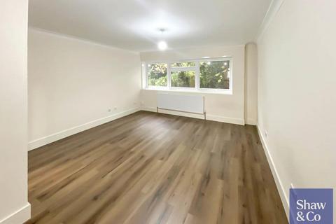 2 bedroom flat for sale, Memorial Close, Hounslow TW5