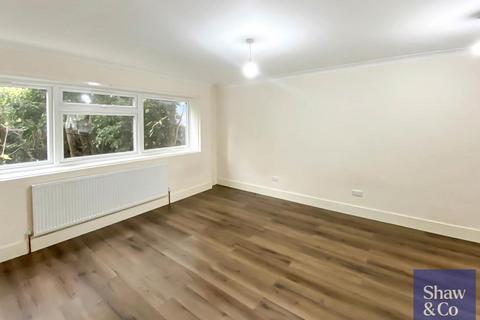 2 bedroom flat for sale, Memorial Close, Hounslow TW5