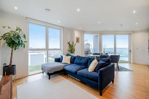 2 bedroom flat for sale, Brixton Hill, London, SW2