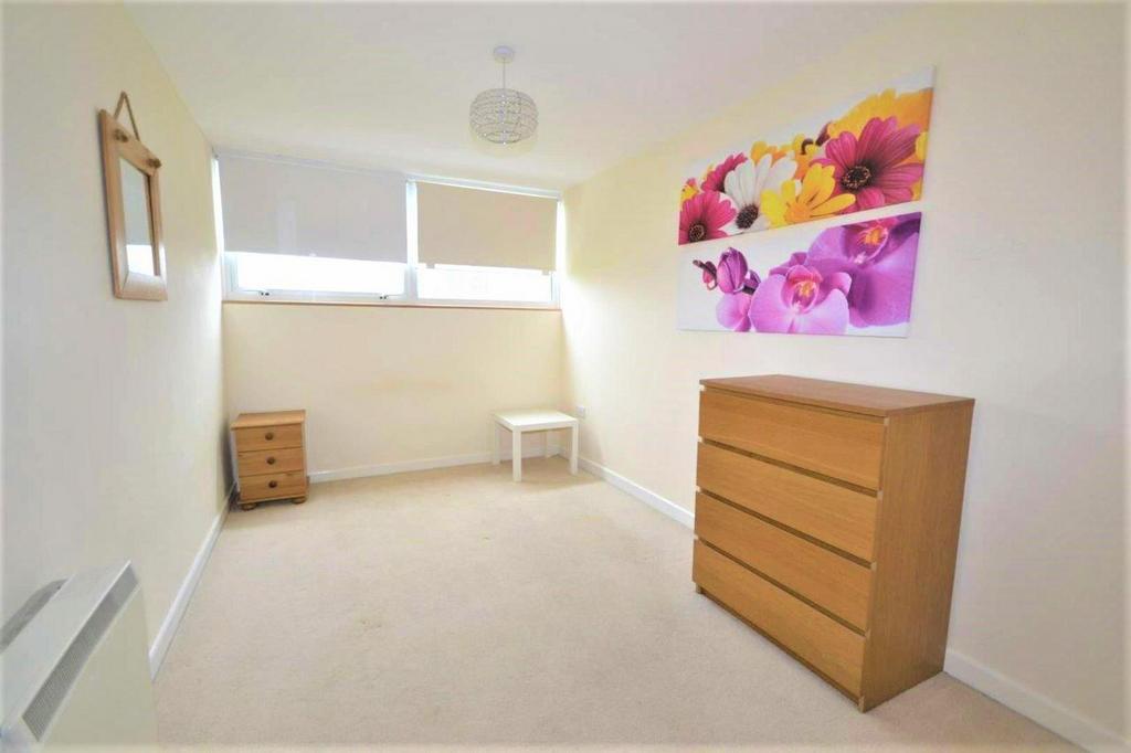Bedroom two.jpg