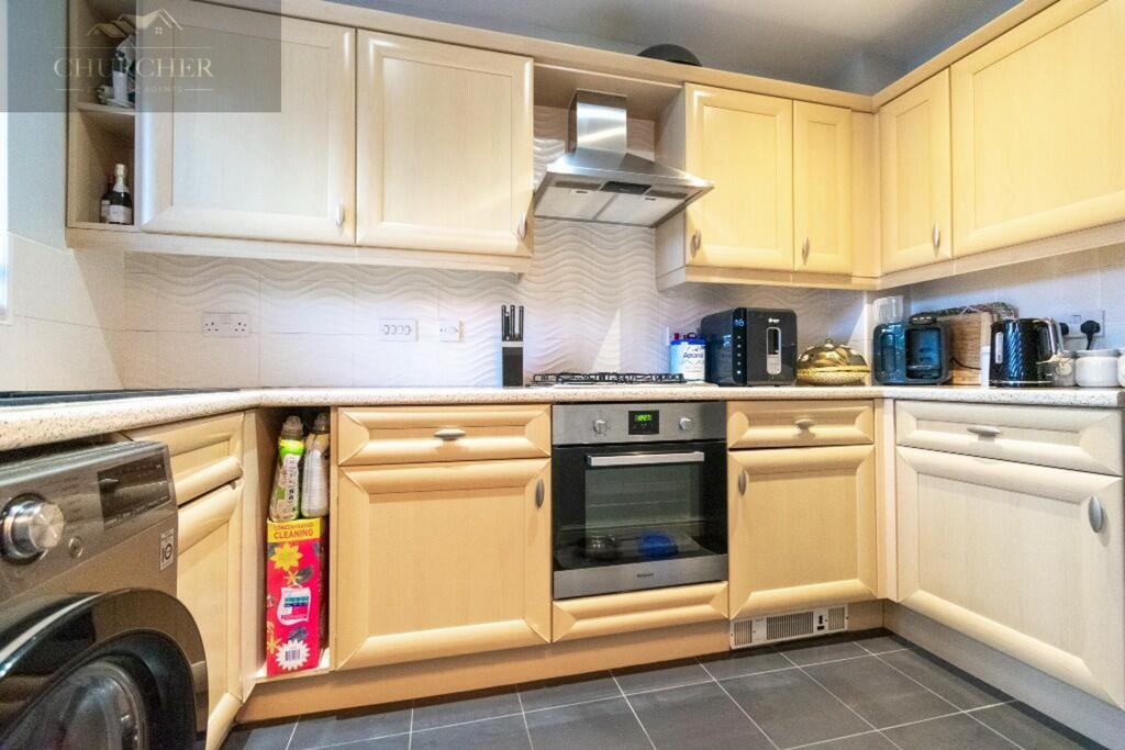 238523 27 hawthorn img 06 0000