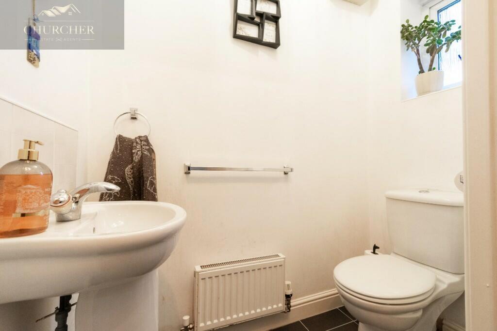 238523 27 hawthorn img 08 0000