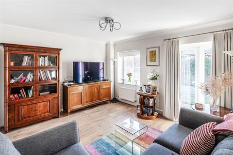 3 bedroom semi-detached house for sale, HARTFIELD ROAD, LEATHERHEAD, KT22