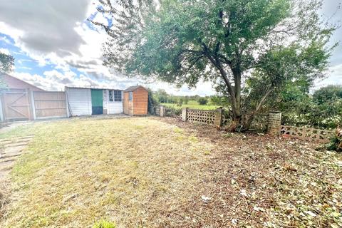 2 bedroom semi-detached bungalow for sale, Rectory Road, Upton-upon-severn, Worcestershire