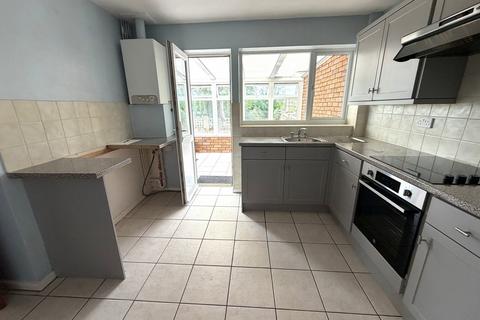 2 bedroom semi-detached bungalow for sale, Rectory Road, Upton-upon-severn, Worcestershire