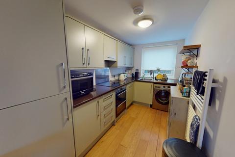 4 bedroom semi-detached house to rent, Bevendean Road, Brighton, BN2