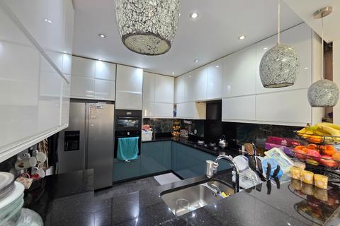 4 bedroom house for sale, Holmwood Road, Ilford, IG3