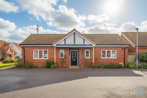 2 bedroom retirement property for sale, Sutton Drive, Wymondham