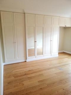 2 bedroom terraced house to rent, Deanhill Court, Upper Richmond Road West, London, SW14
