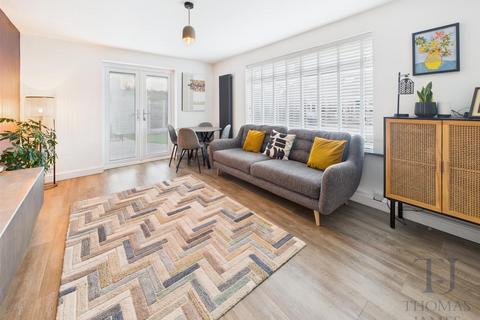 2 bedroom semi-detached bungalow for sale, Newholm Drive, Nottingham