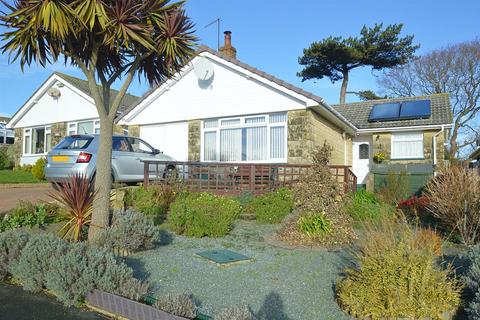 3 bedroom detached bungalow for sale, POPULAR LOCATION * SHANKLIN