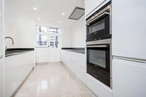undefined, Weymouth Street, Marylebone, London, W1G
