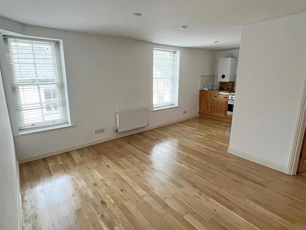 Living Area.jpg