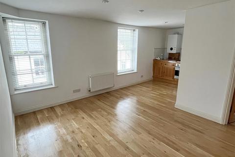 1 bedroom flat to rent, Victoria Road, Dartmouth
