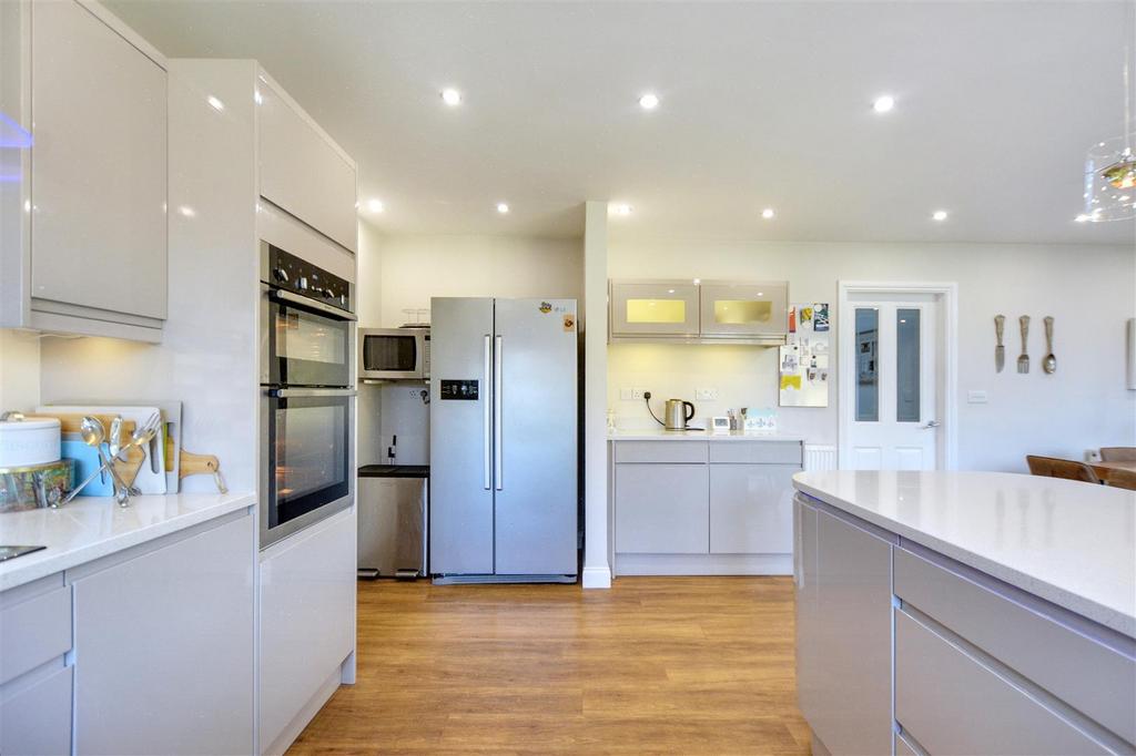 Open plan family dining kitchen
