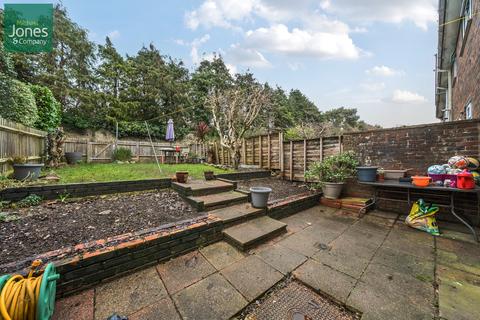 3 bedroom terraced house to rent, New Gardens, West Street, Lancing, BN15