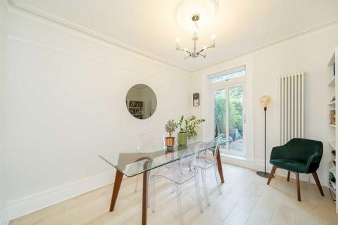 3 bedroom terraced house for sale, Johns Avenue, London NW4