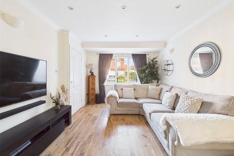 4 bedroom detached house for sale, Magnolia Walk, Quedgeley, Gloucester, Gloucestershire, GL2