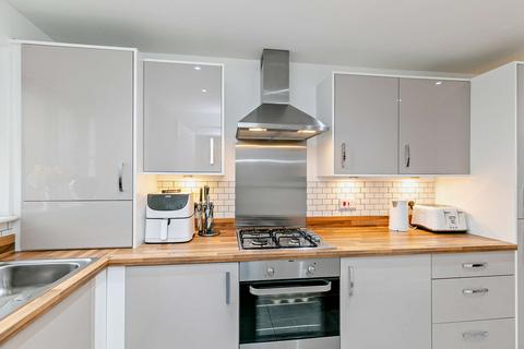3 bedroom semi-detached house for sale, Park Way, Castleford, West Yorkshire, Wakefield, WF10 1BU