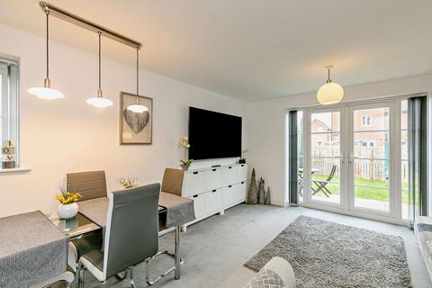 3 bedroom semi-detached house for sale, Park Way, Castleford, West Yorkshire, Wakefield, WF10 1BU