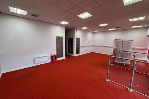 Retail property (high street) to rent, 44 King St Kilmarnock KA1 1NP