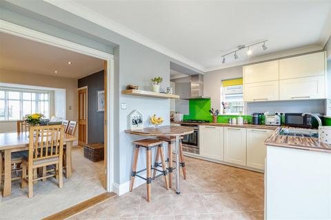 3 bedroom semi-detached house to rent, Arlesey Road, Stotfold, Hitchin
