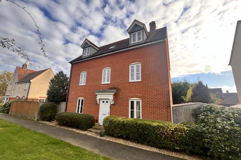 5 bedroom detached house to rent, Small White Path, Aylesbury HP19