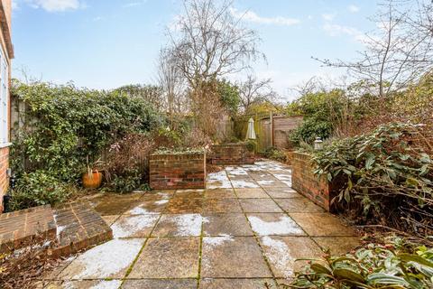3 bedroom terraced house for sale, Holyoake Walk, W5
