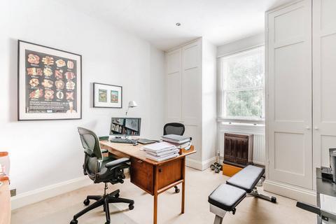 3 bedroom terraced house to rent, Chesilton Road, Munster Village, London, SW6