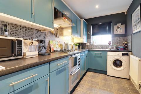 3 bedroom semi-detached house for sale, Balmoral Lane, Brough