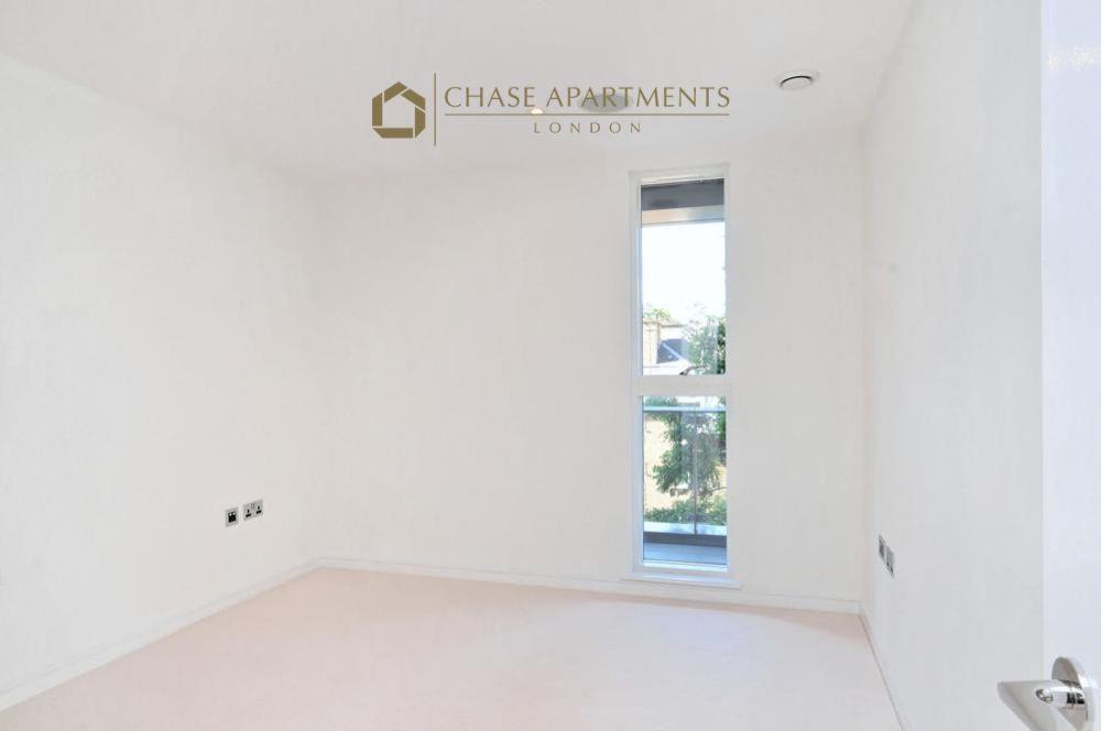 Moore-house-2-Gatliff-Road-London-SW1 W-8 DT-bedroom