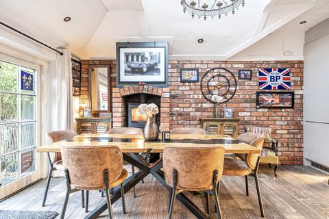 2 bedroom end of terrace house for sale, Esher Green, Esher, KT10