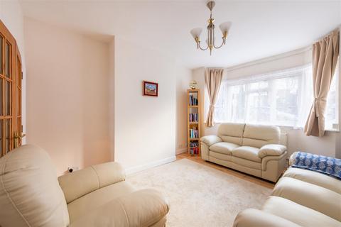 3 bedroom semi-detached house for sale, Chase Way, London N14