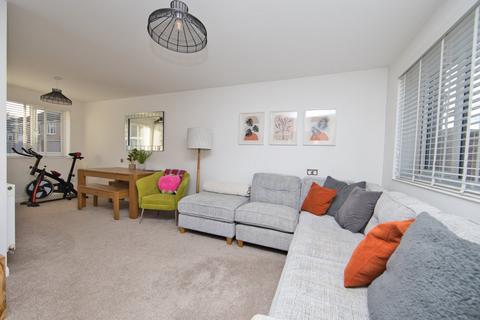 2 bedroom end of terrace house for sale, Eastfields, Folkestone, Kent, CT19