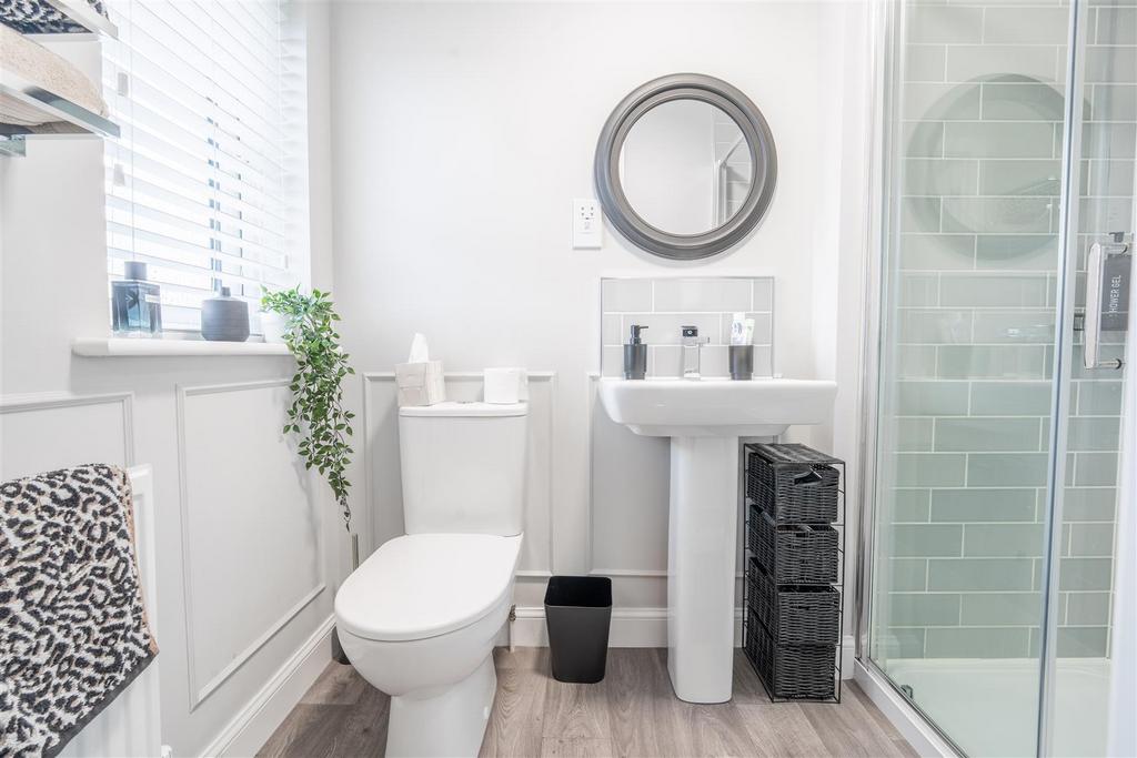 Ensuite.jpg