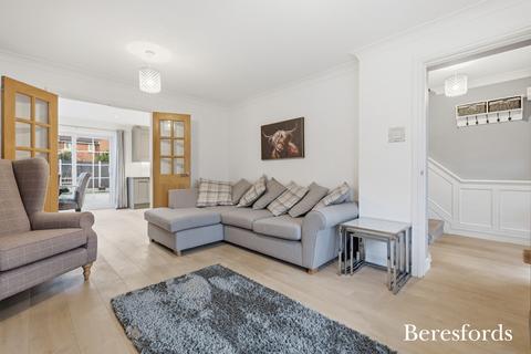4 bedroom detached house for sale, Barn Mead, Braintree, CM7