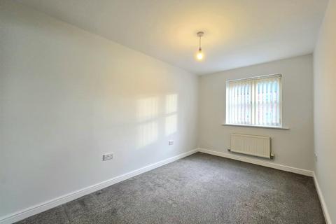 2 bedroom flat to rent, Daycroft, Barnsley