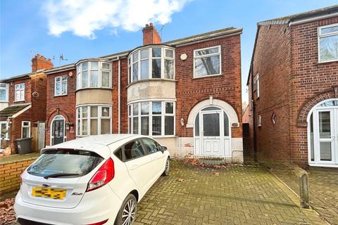 3 bedroom semi-detached house to rent, Blackbird Road, Leicestershire LE4